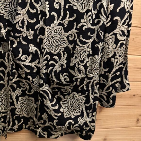 Vintage Anne Klein Size XLarge Silk Oversized Filigree Pattern Boyfriend Blazer - Picture 3 of 13